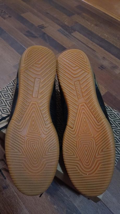 Pánska halová obuv - halovky umbro formation iii, 45