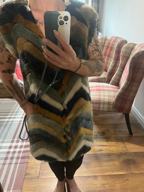 Dámska vesta značka urbancode veľkosť 8, s