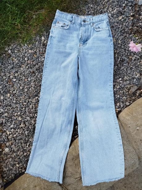 Dievčenské rifle, 32