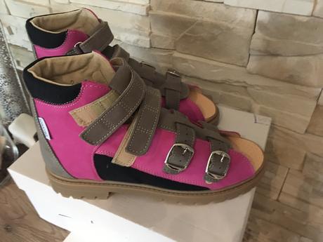 Nové sandále zn. neoprot, veľ. 38,  20 eur, 38