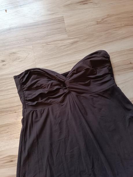 Elegantné hnedé šaty bez ramienok, xl