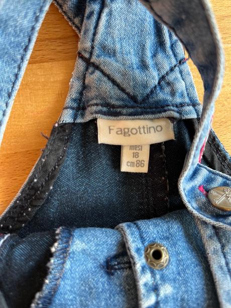 Riflove saty na traky, 86