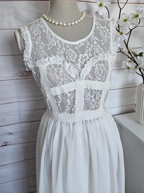 Krásne biele šaty, s