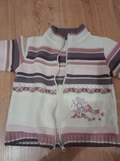 Pletený svetrík, 92