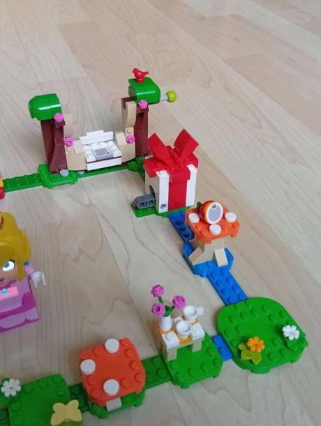 Lego super mario 71403 dobrodružstvo s peach, 