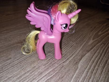 My little pony cadence,