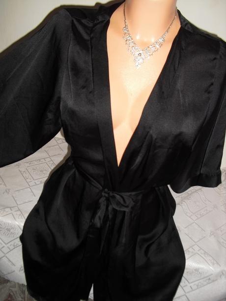 Sexy cierny zupancek na zaviazanie, s