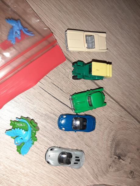 Zbierka kinderiek, retro, 