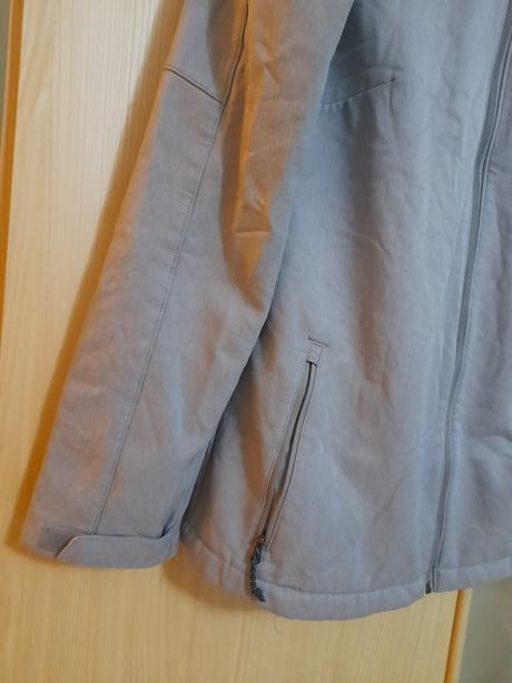 Vetrovka, columbia,l