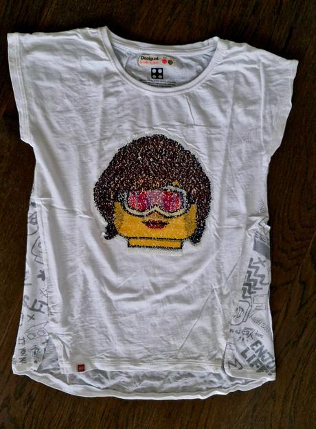 Fantasticke lego tricko s pretacacimi flitrami, desigual,152