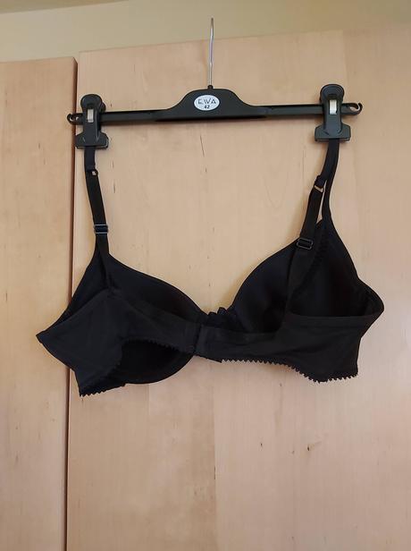 Čierna podprsenka 80b, 80b