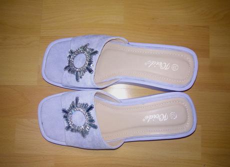 Fialové šľapky, 38