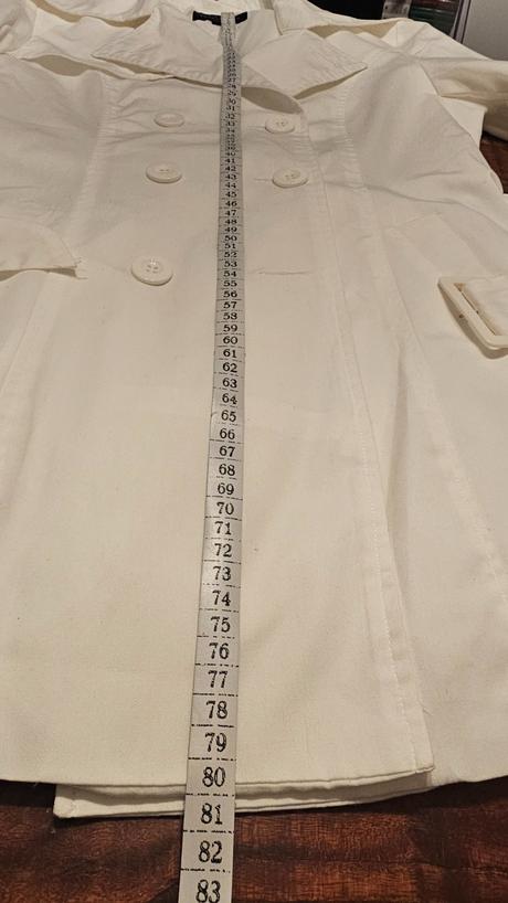 Biely trenčkot, plášť, gate,l