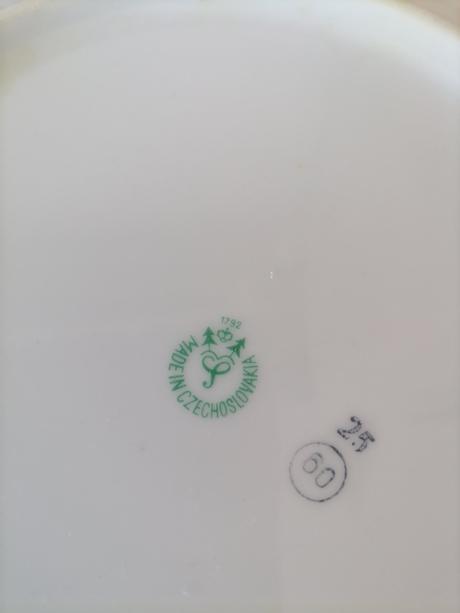 Staré retro taniere-made in czechoslovakia,