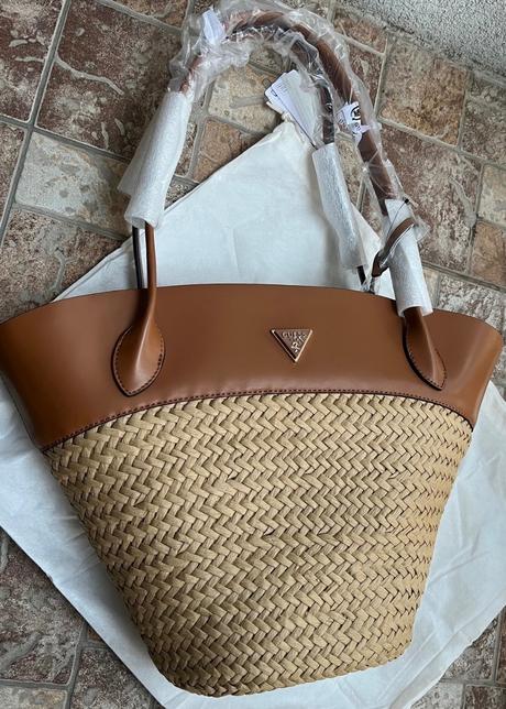 Nová kabelka guess s dustbagom a visačkou, guess