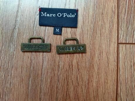 Spony na opasok,na traky,nášivky, 