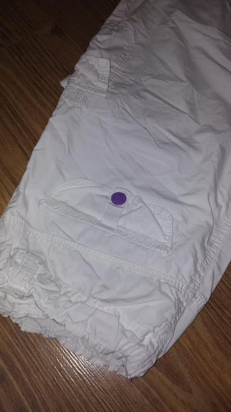 Biele 3/4 nohavice, málo nosené, 122
