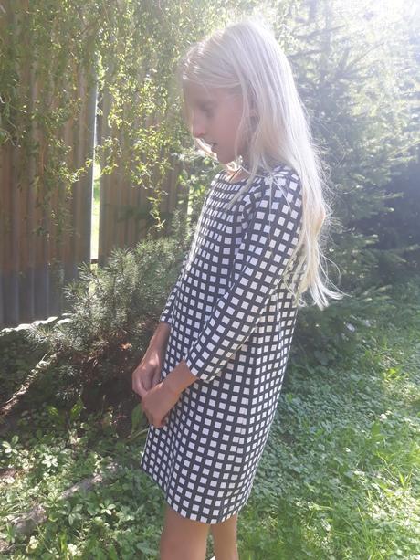 Elegantne stylove saty, 122