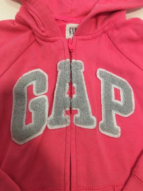 Mikinka, gap,122