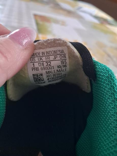 Tenisky halovky, adidas,32