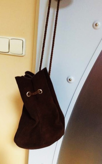 Kožený semišový batôžtek,