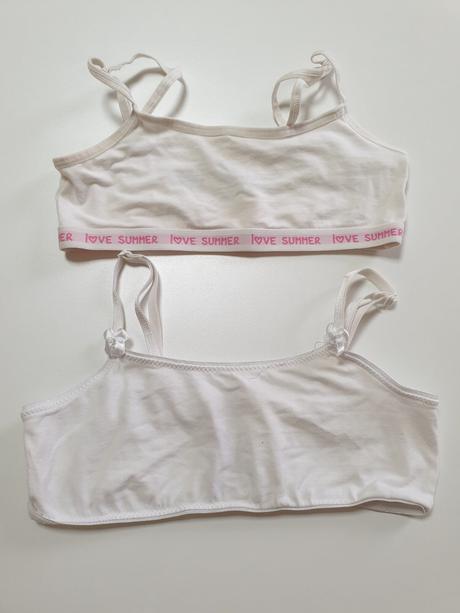 2 dievčenské podprsenky v. 140, pepperts,134