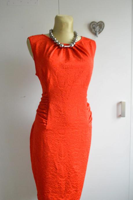 Vintage senzačné červené dámske šaty 42, xl