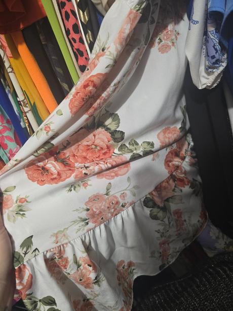 Kvietkované šaty, s