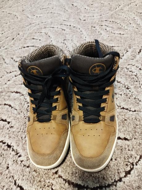 Champion, champion,39