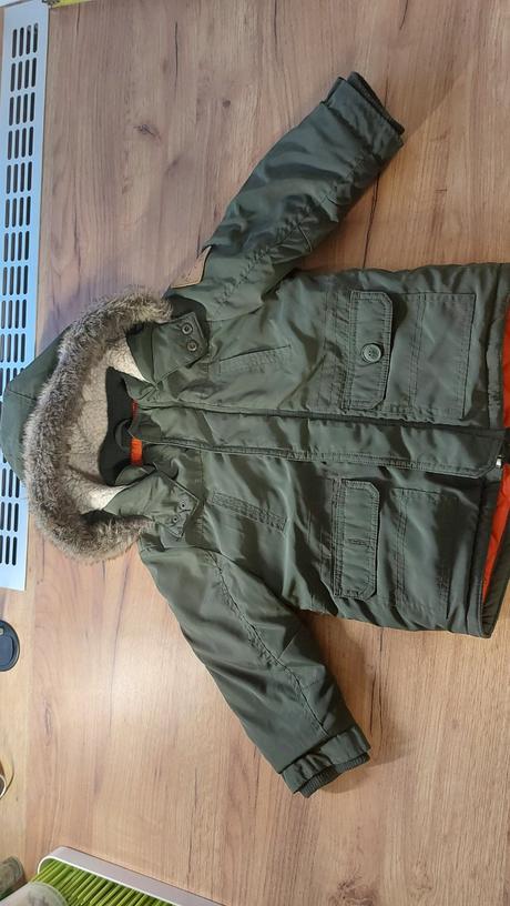 Zimna bunda f&f velk. 104, olivovo zelena, f&f,104