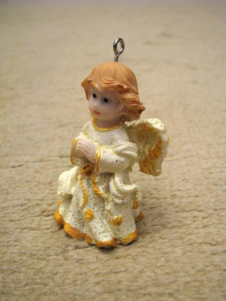 Mini závesná soška anjel,