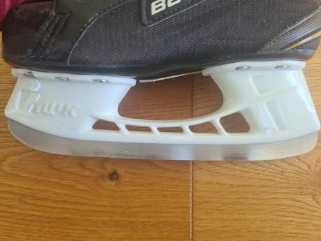 Chlapčenské korčule na ľad, bauer,33