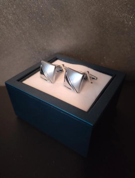 Elegantné manžetové gombíky adam brúsený a leskl, 