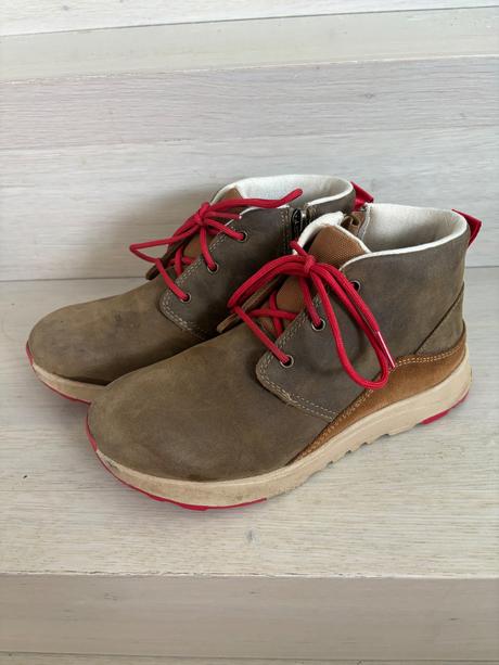 Kotníkové topánky ugg z brúsenej kože, ugg,33