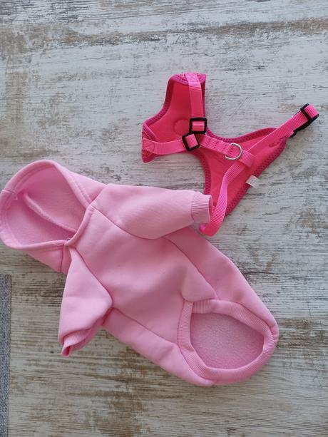 Postroj a oblečenie 20cm, 