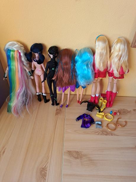 Rôzne bábiky nie mattel,