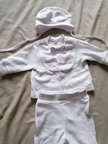 Oblečenie na krst, 56