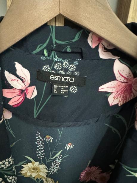 Esmara kvietkovaný svetrík, esmara,38