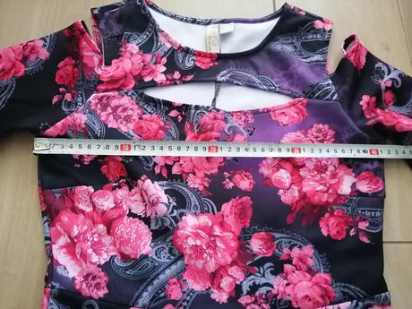 Šaty, zaujímavý výstrih, bonprix,s