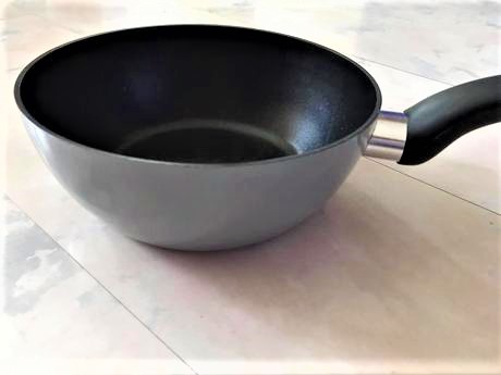 Kvalitná teflónová vyššia rajnica,