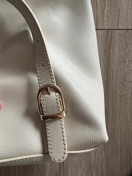 Krasny kremovy/ivory novy kozeny ruksak lubive, 