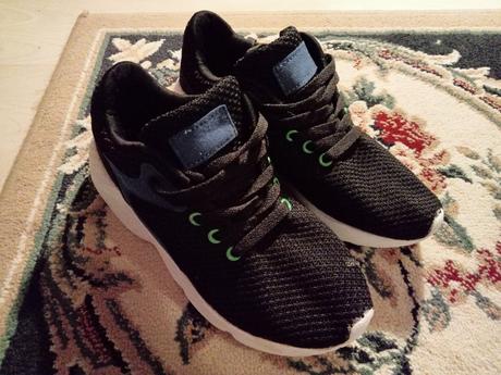 Vzdušné tenisky, 35