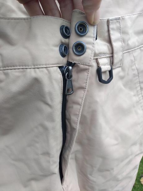 Lyžiarske snowboardové nohavice l 35 eur, l