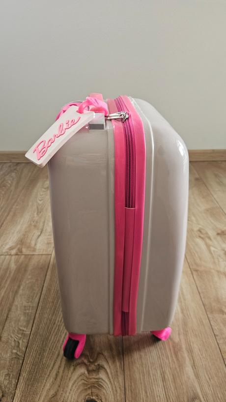 Kufor s ladvinkou, sinsay