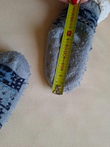 Hrubé ponožkové capačky, <17