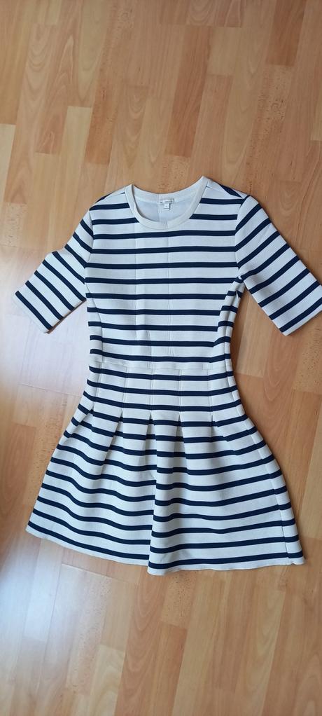 Hrubšie šaty, gap,s