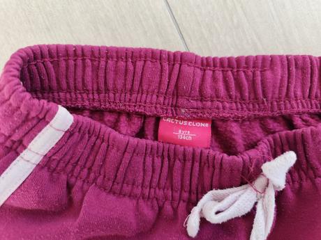 Predám dievčenské teplaky, cactus clone,134