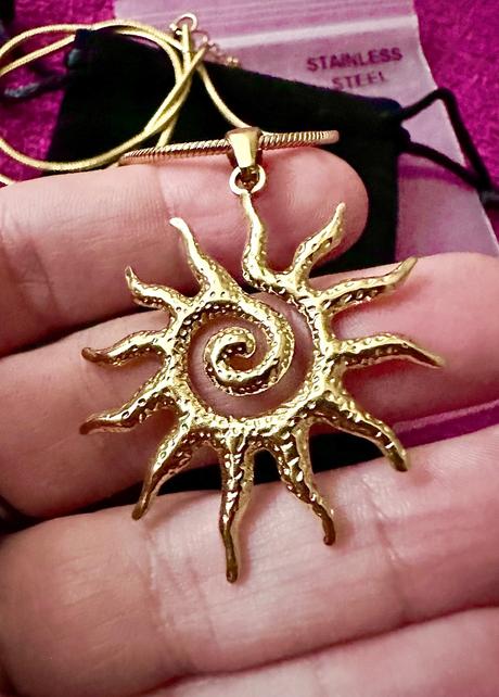 Nový oceľový náhrdelník žiarivé slnko, 