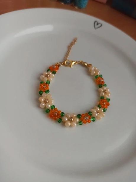 Náramok z korálok,
