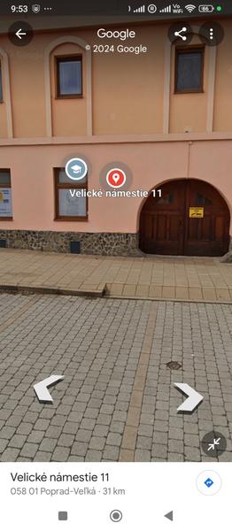 Kto prenajíma byty na Velickom námestí?